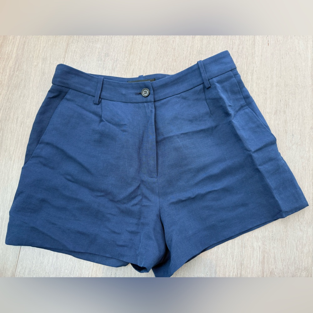 Nili Lotan Beatrice Linen & Silk Pleated Short Size 6